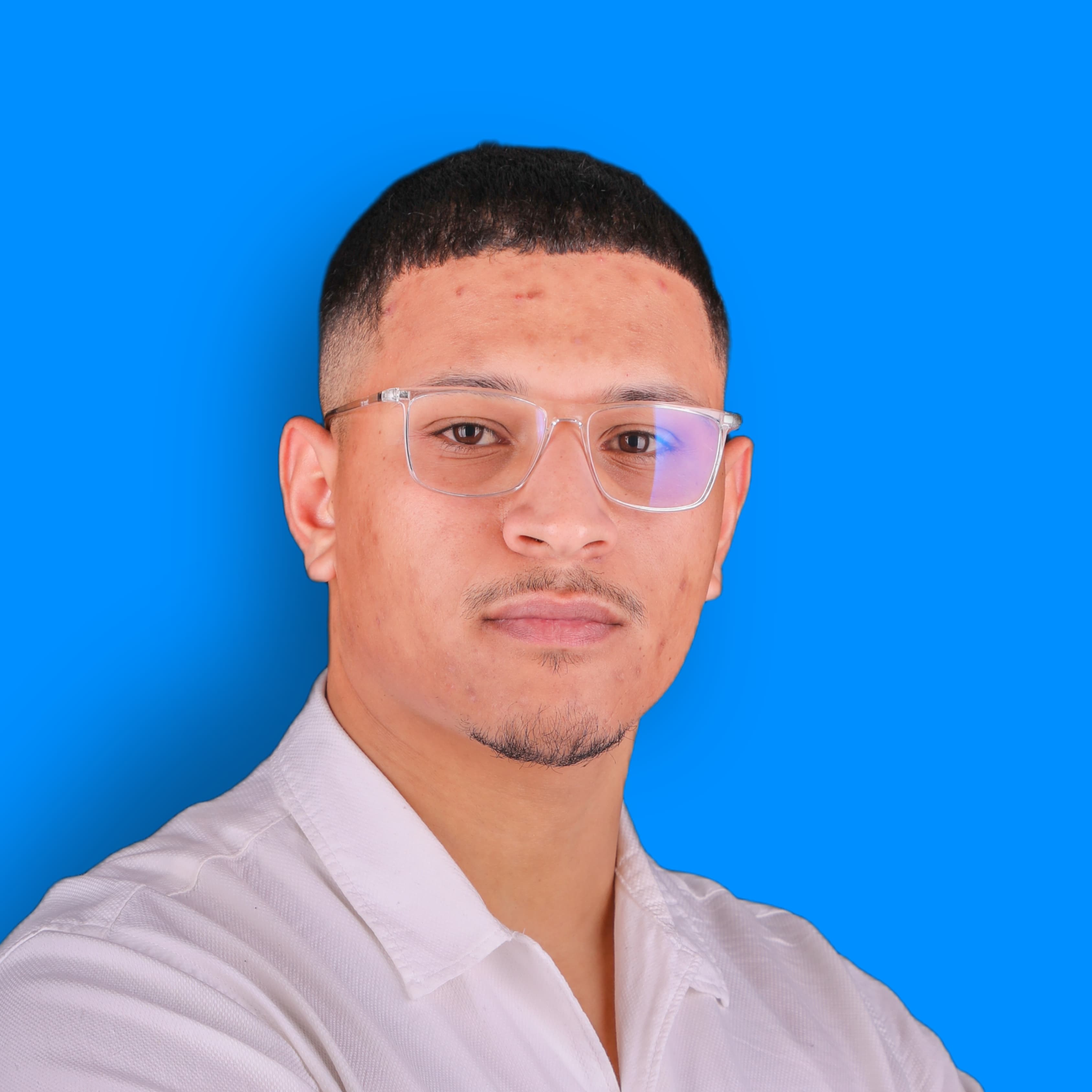 Portrait of Mehdi Codes - Full Stack Web Developer